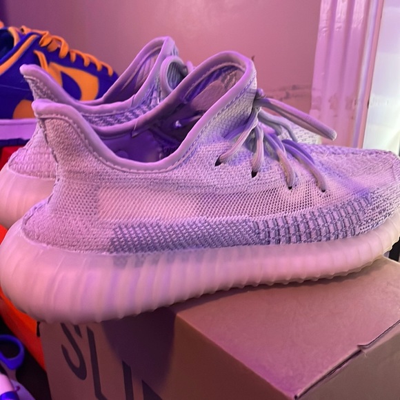 Yeezy boost 350 v2Non Reflective Cloud WITHOUT BOX used main image 3